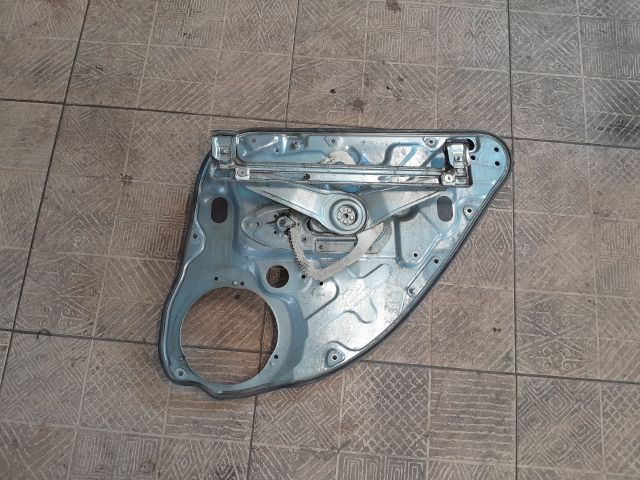 bontott FORD FOCUS II Bal hátsó Ablakemelő Szerkezet (Mechanikus)