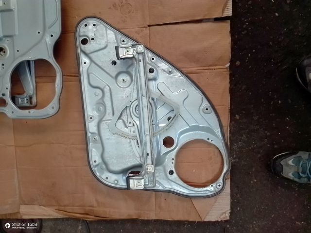 bontott FORD FOCUS II Bal hátsó Ablakemelő Szerkezet (Mechanikus)