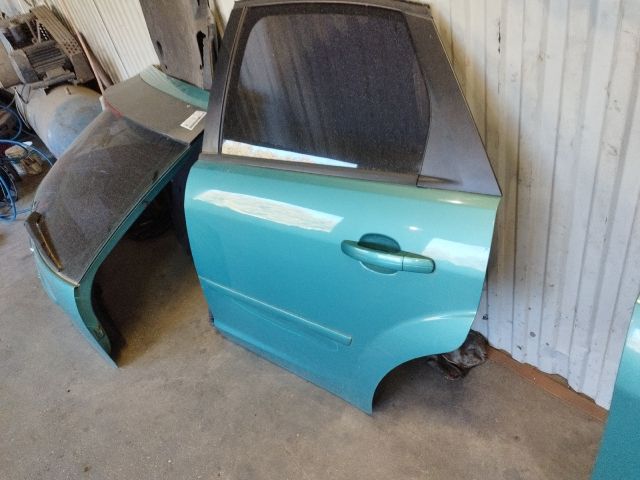 bontott FORD FOCUS II Bal hátsó Ajtó (Részeivel)