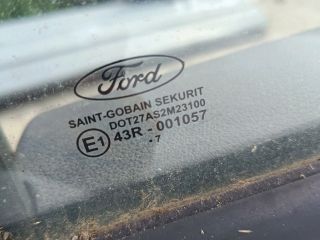 bontott FORD FOCUS II Bal hátsó Ajtó (Részeivel)