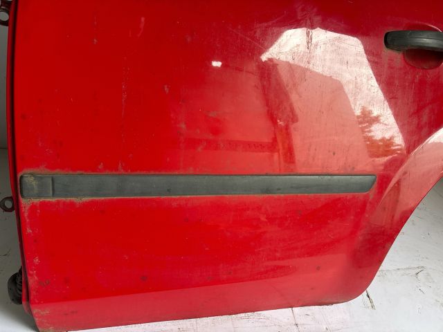 bontott FORD FOCUS II Bal hátsó Ajtó (Részeivel)