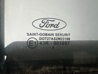 bontott FORD FOCUS II Bal hátsó Ajtó (Részeivel)