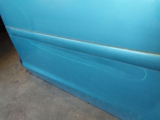 bontott FORD FOCUS II Bal hátsó Ajtó (Részeivel)