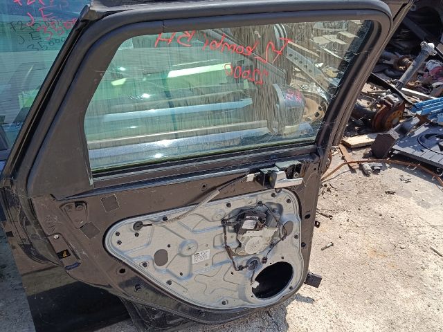 bontott FORD FOCUS II Bal hátsó Ajtó (Üres lemez)