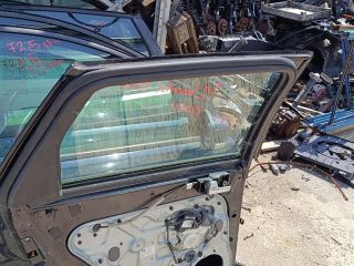 bontott FORD FOCUS II Bal hátsó Ajtó (Üres lemez)