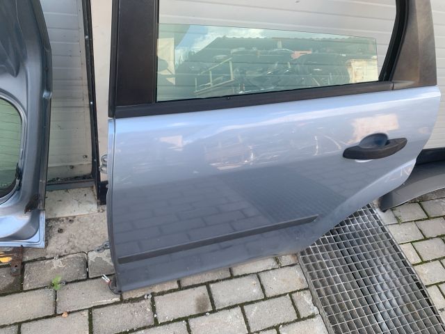bontott FORD FOCUS II Bal hátsó Ajtó (Üres lemez)