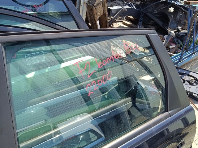 bontott FORD FOCUS II Bal hátsó Ajtó (Üres lemez)