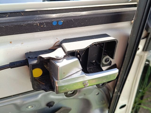 bontott FORD FOCUS II Bal hátsó Ajtó (Üres lemez)