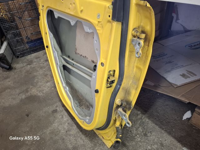 bontott FORD FOCUS II Bal hátsó Ajtó (Üres lemez)