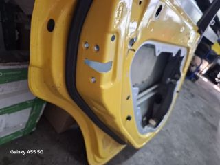 bontott FORD FOCUS II Bal hátsó Ajtó (Üres lemez)