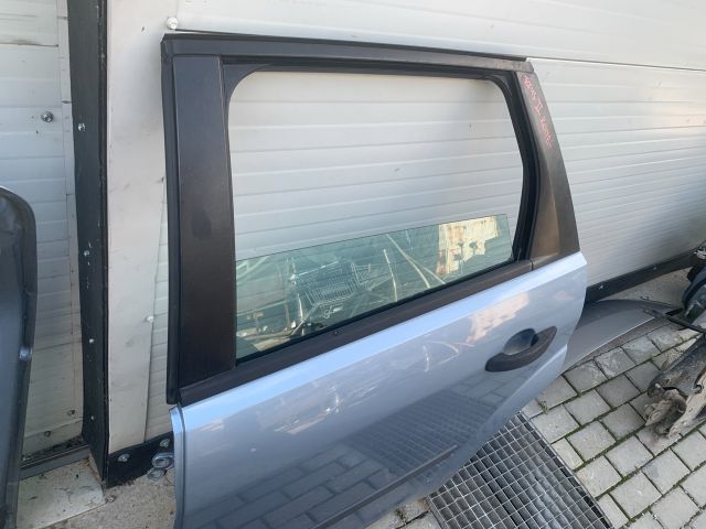 bontott FORD FOCUS II Bal hátsó Ajtó (Üres lemez)