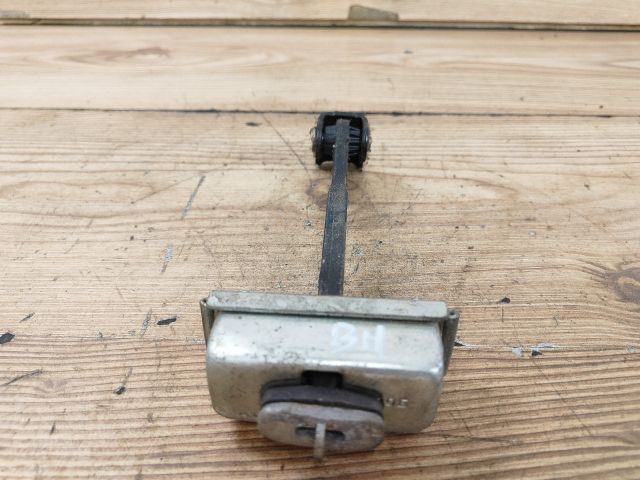 bontott FORD FOCUS II Bal hátsó Ajtóhatároló