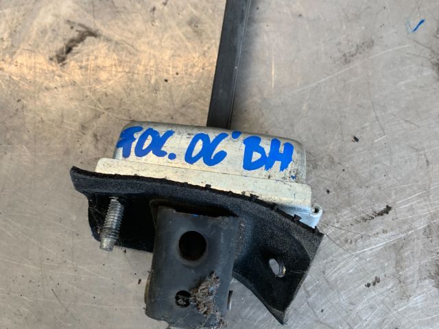 bontott FORD FOCUS II Bal hátsó Ajtóhatároló