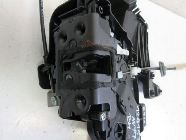 bontott FORD FOCUS II Bal hátsó Ajtózár