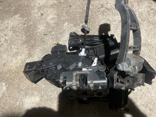 bontott FORD FOCUS II Bal hátsó Ajtózár