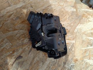bontott FORD FOCUS II Bal hátsó Ajtózár