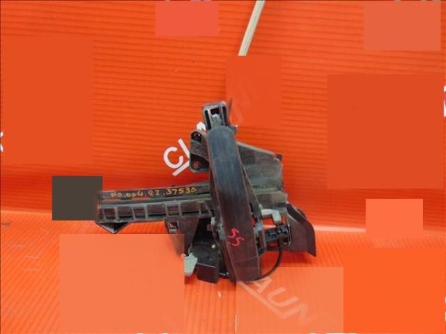 bontott FORD FOCUS II Bal hátsó Ajtózár