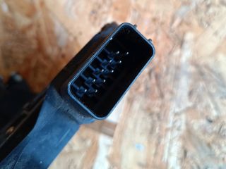 bontott FORD FOCUS II Bal hátsó Ajtózár