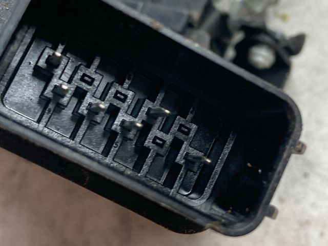 bontott FORD FOCUS II Bal hátsó Ajtózár