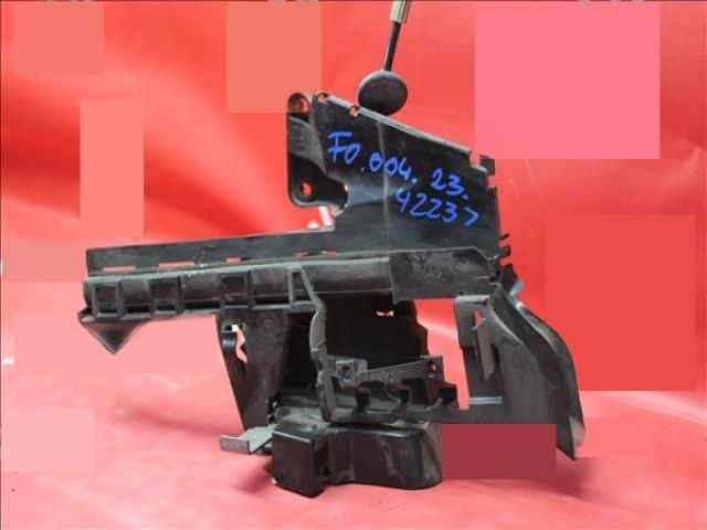 bontott FORD FOCUS II Bal hátsó Ajtózár