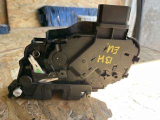 bontott FORD FOCUS II Bal hátsó Ajtózár