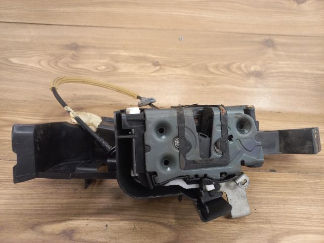 bontott FORD FOCUS II Bal hátsó Ajtózár