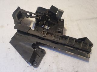 bontott FORD FOCUS II Bal hátsó Ajtózár