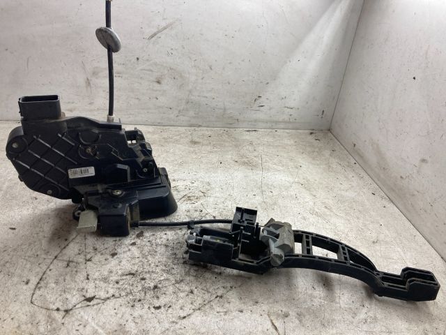 bontott FORD FOCUS II Bal hátsó Ajtózár