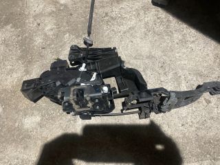 bontott FORD FOCUS II Bal hátsó Ajtózár