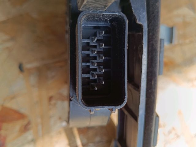 bontott FORD FOCUS II Bal hátsó Ajtózár