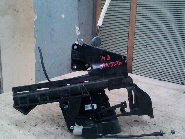 bontott FORD FOCUS II Bal hátsó Ajtózár