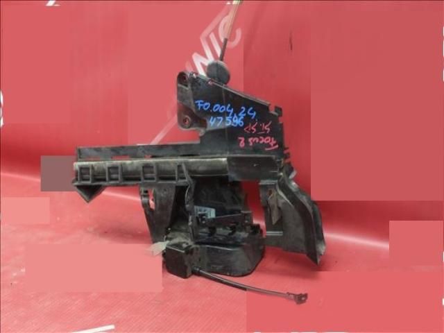 bontott FORD FOCUS II Bal hátsó Ajtózár