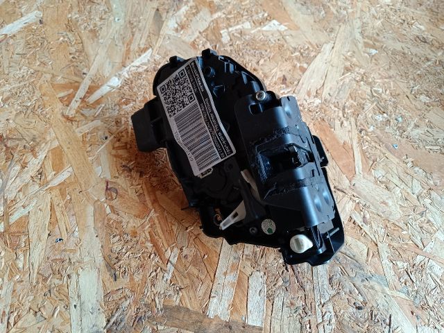 bontott FORD FOCUS II Bal hátsó Ajtózár