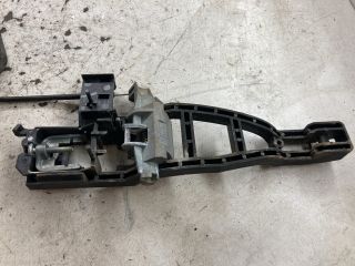 bontott FORD FOCUS II Bal hátsó Ajtózár