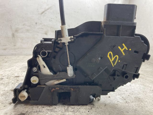 bontott FORD FOCUS II Bal hátsó Ajtózár