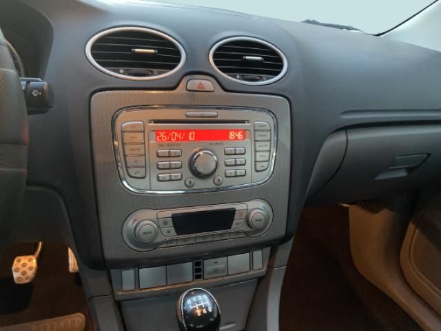 bontott FORD FOCUS II Bal hátsó Csomagtér Burkolat (Műanyag)