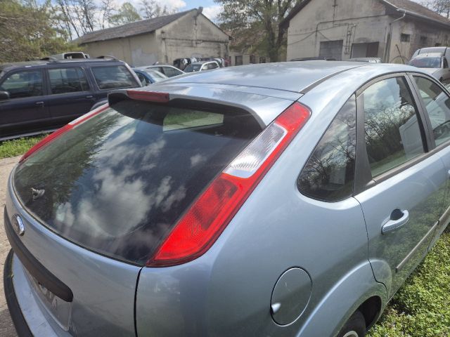 bontott FORD FOCUS II Bal hátsó Csonkállvány Kerékaggyal