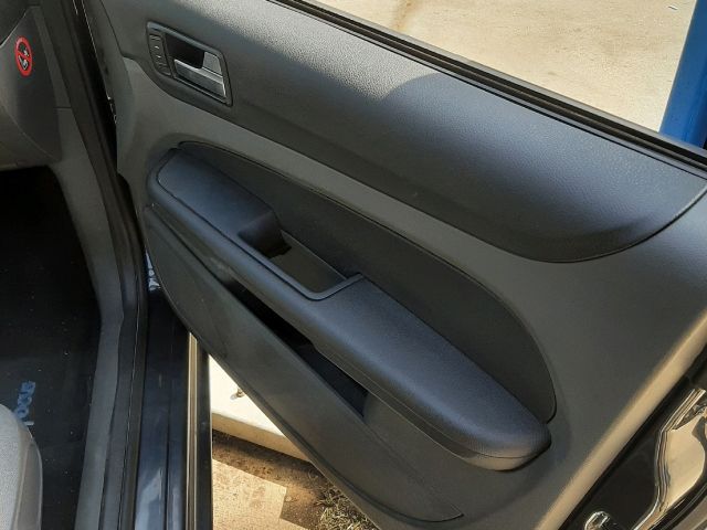 bontott FORD FOCUS II Bal hátsó Fejtámla