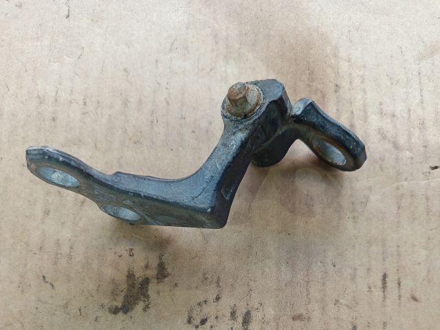 bontott FORD FOCUS II Bal hátsó Felső Zsanér