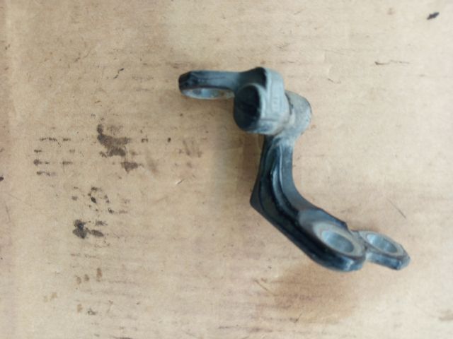 bontott FORD FOCUS II Bal hátsó Felső Zsanér