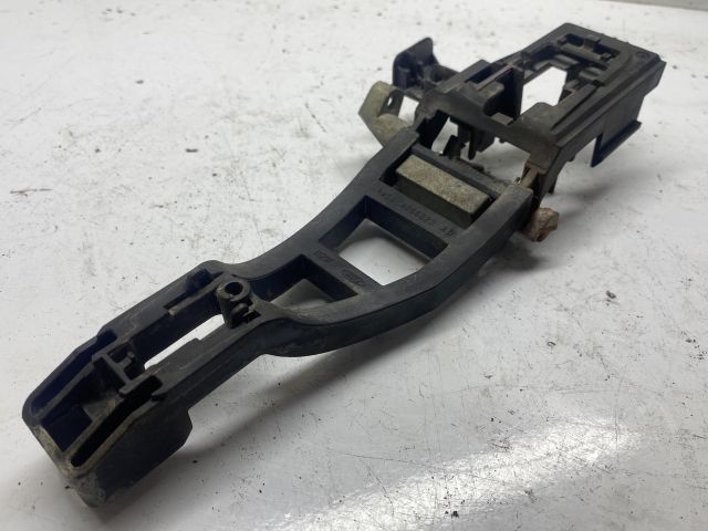 bontott FORD FOCUS II Bal hátsó Kilincs Hátulja