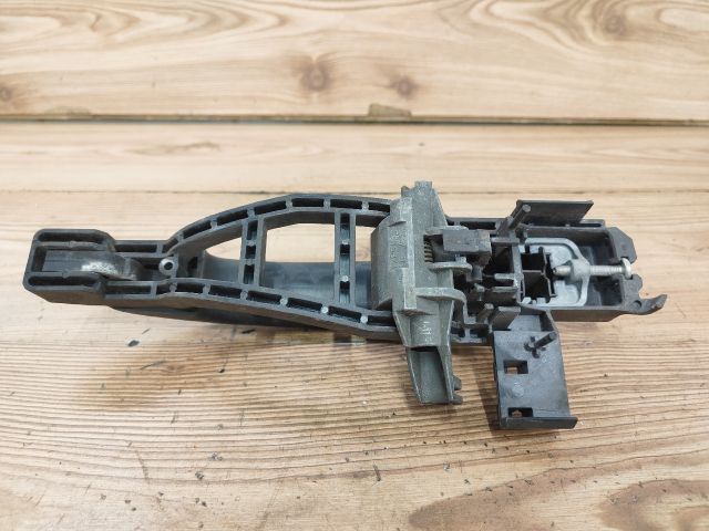 bontott FORD FOCUS II Bal hátsó Külső Kilincs