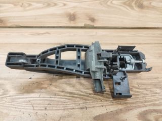 bontott FORD FOCUS II Bal hátsó Külső Kilincs