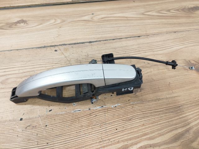 bontott FORD FOCUS II Bal hátsó Külső Kilincs