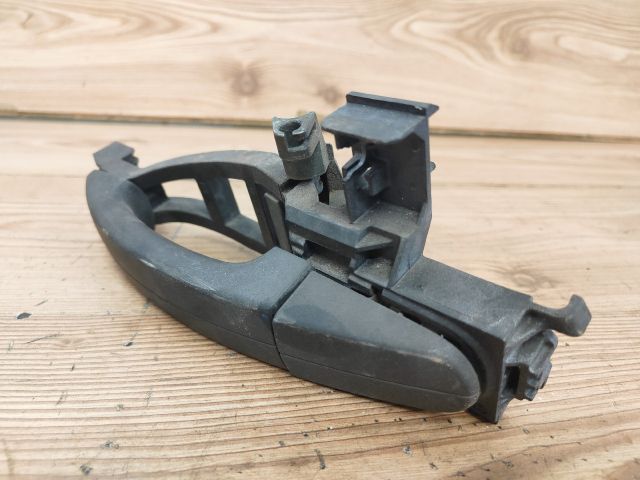 bontott FORD FOCUS II Bal hátsó Külső Kilincs