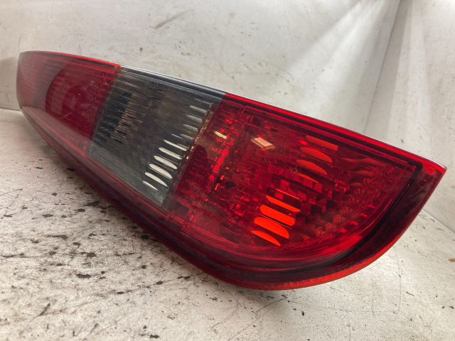 bontott FORD FOCUS II Bal Hátsó Lámpa