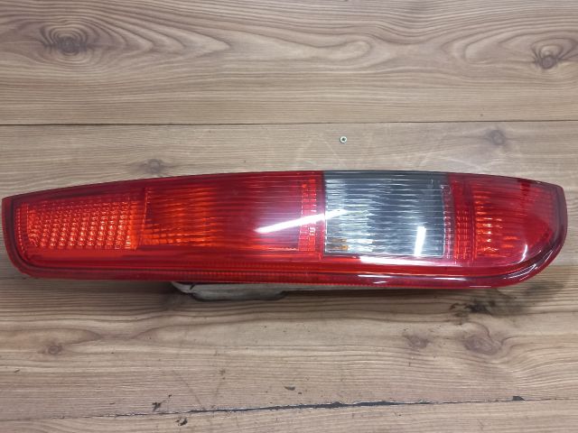 bontott FORD FOCUS II Bal Hátsó Lámpa