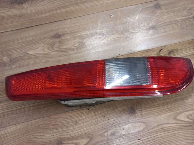 bontott FORD FOCUS II Bal Hátsó Lámpa