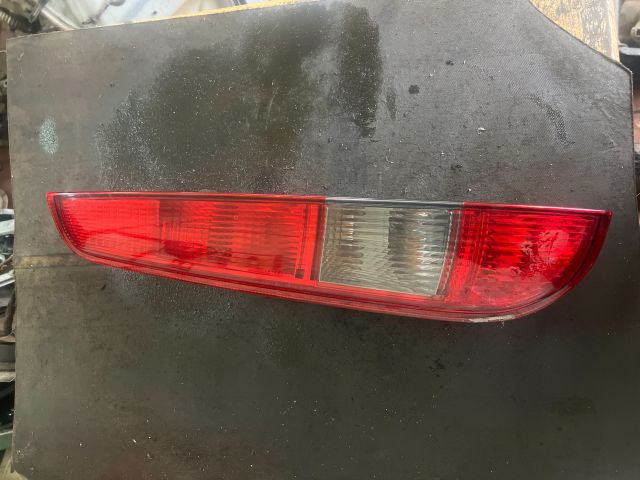 bontott FORD FOCUS II Bal Hátsó Lámpa