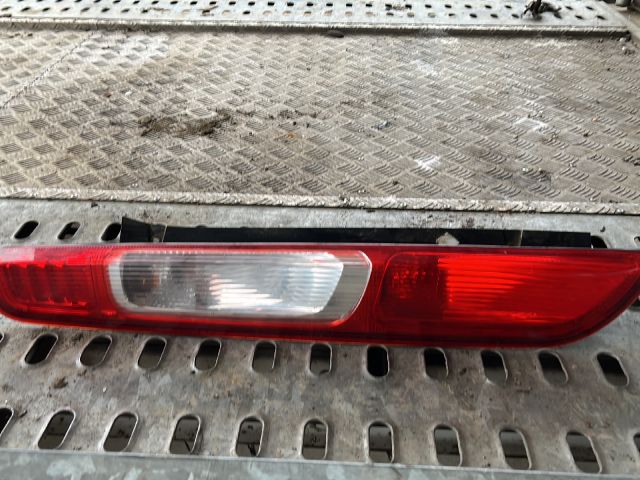 bontott FORD FOCUS II Bal Hátsó Lámpa